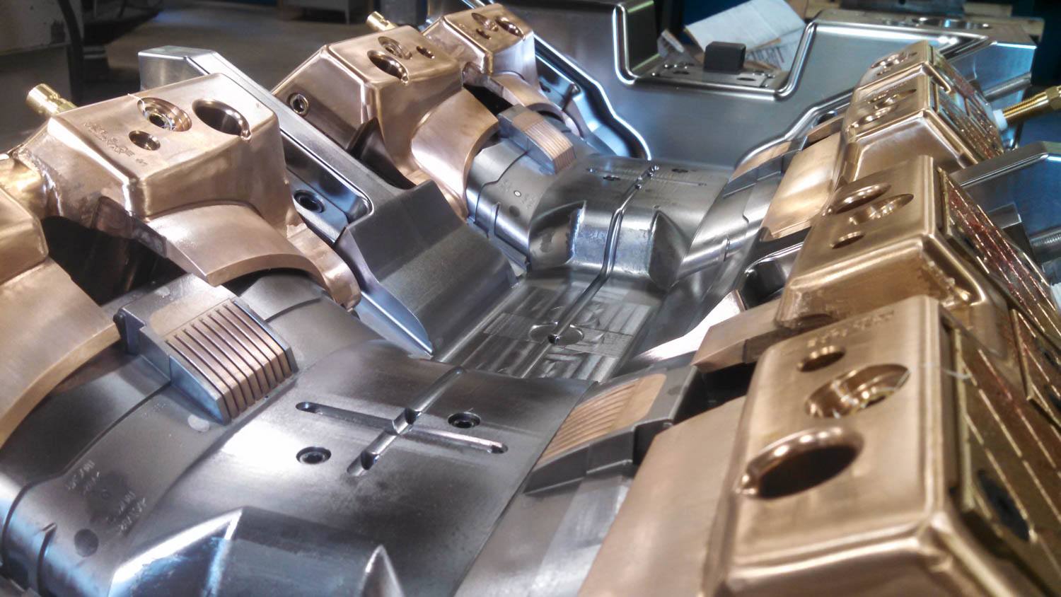 Creative injection mold solutions.